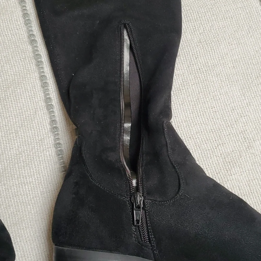 Forever 21 Black Faux Suede Over The Knee Boots Size 11 W